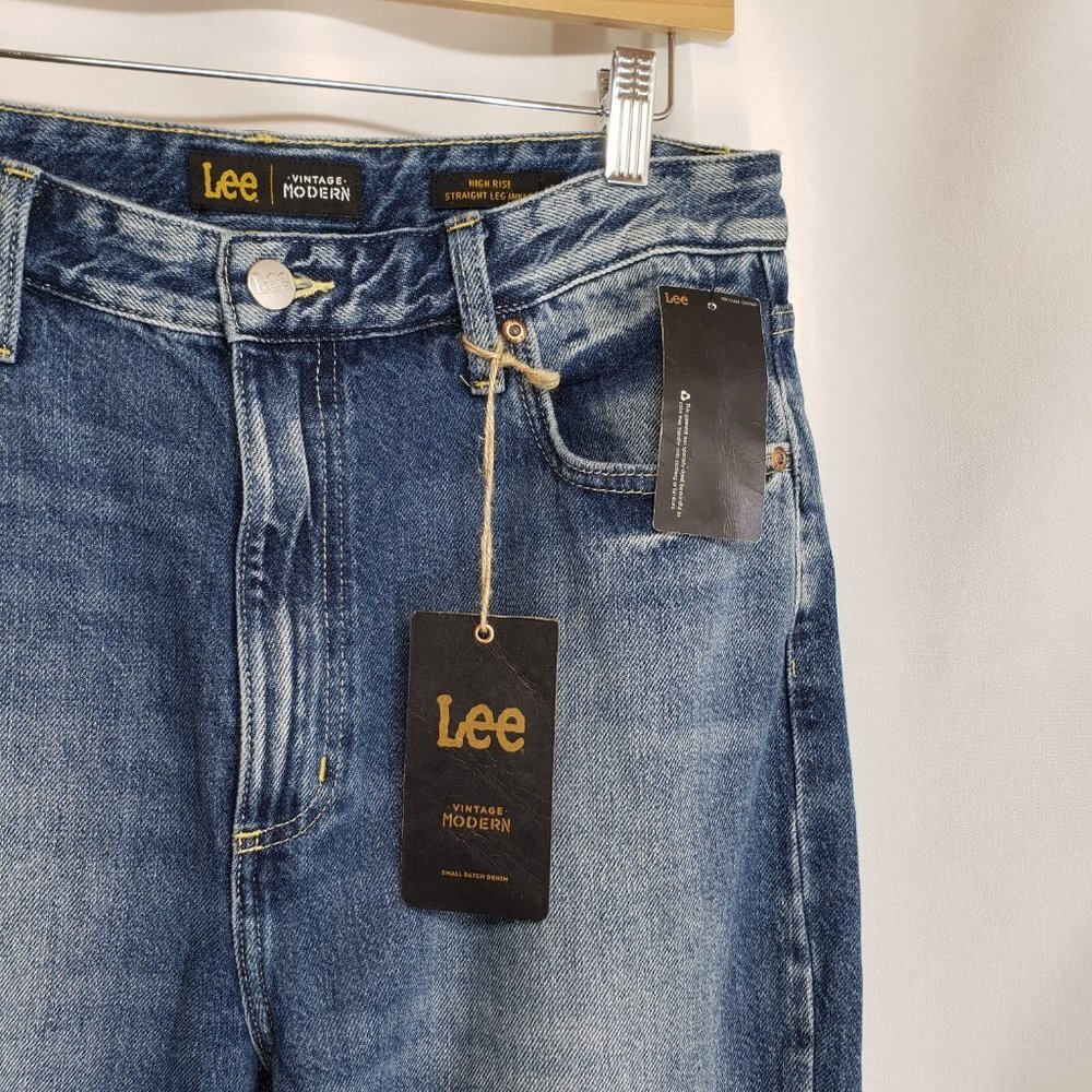 LEE Nwt Modern Vintage High Rise Straight Leg Ankle Jeans 31 Faded Look Patches - Picture 5 of 12